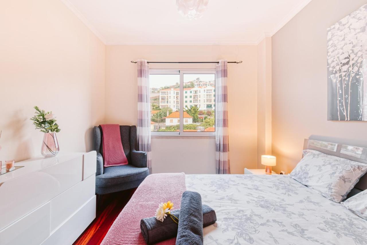 Vip VI - Sea View Apartment Canico  Bagian luar foto