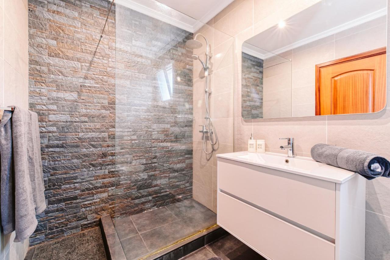 Vip VI - Sea View Apartment Canico  Bagian luar foto